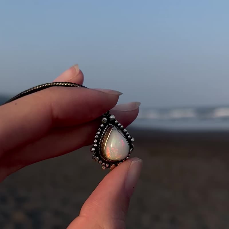 喜迎瑤 925銀 歐泊 蛋白石 水晶 天然石 項鍊 民族風 復古 Opal - 項鍊 - 水晶 銀色