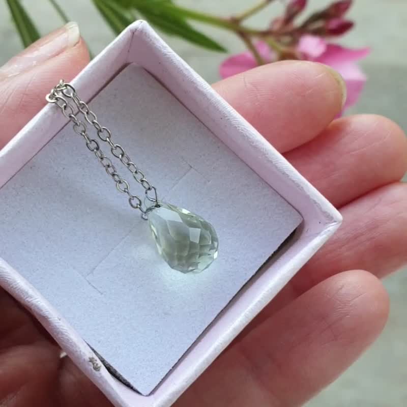 Green Amethyst Teardrop Necklace, 925 Silver, Gemini, Aquarius Crystal Gift - 項鍊 - 水晶 綠色
