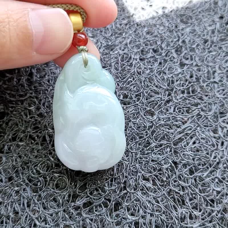 [Qin Cui] Natural Jade Ice Eye Gradient Milk Bottom Thick Nine-tailed Fox Adjustable Rope Chain Peach Blossom Popularity - สร้อยคอ - หยก หลากหลายสี