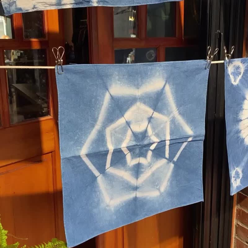 [Selected Dyeing and Weaving] Dadaocheng, Taipei | First encounter with healing indigo dyeing/classes taught by craftsmen/plant dyeing - Knitting / Felted Wool / Cloth - Cotton & Hemp 