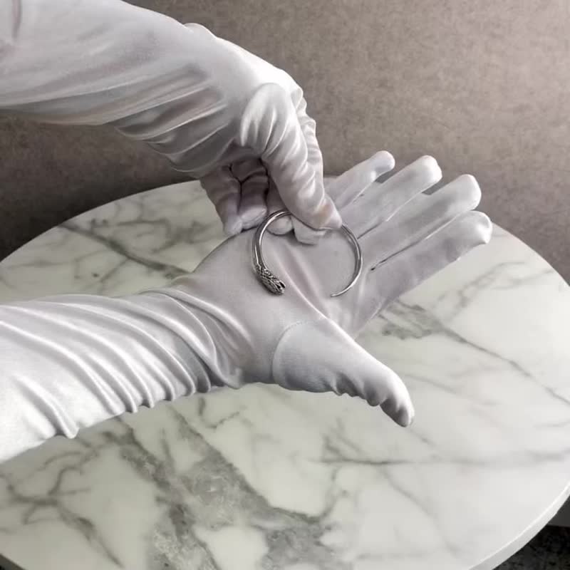 【 日本直送　名牌中古包 】CELINE セリーヌ バングル シルバー vintage ヴィンテージ オールド 3r6rum - 手鍊/手環 - 其他材質 銀色