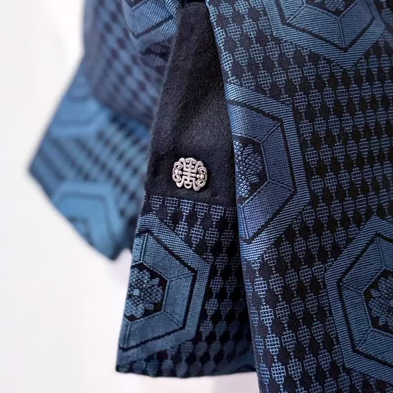 設計師手作日本古董布藍黑幾何六角龜甲花朵藍色菱格圍巾披肩 - 圍巾/披肩 - 羊毛 藍色