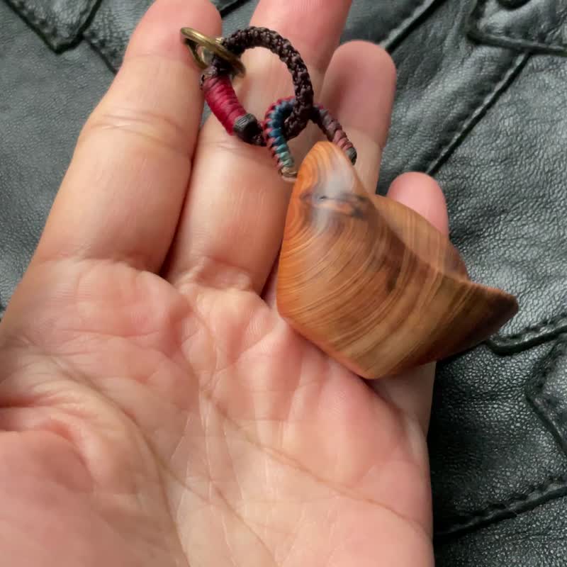 【元寶】檜木吊飾鑰匙圈 背包掛飾 - 鑰匙圈/鑰匙包 - 木頭 多色