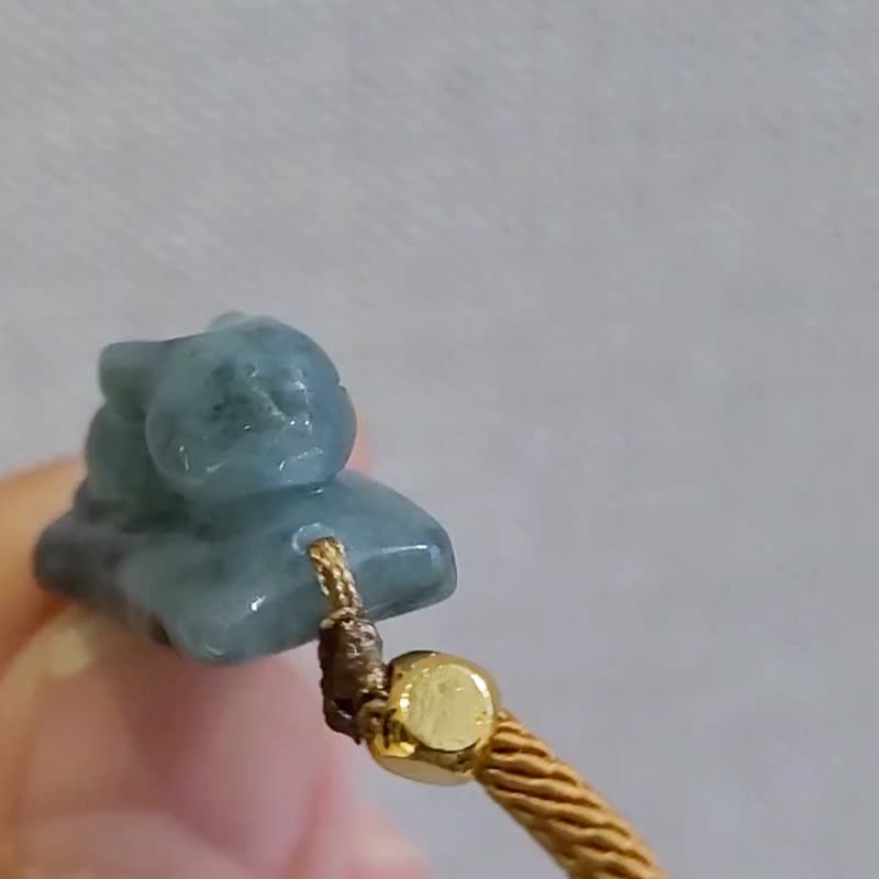 親翠 天然翡翠 冰綠飄花趴趴兔牌手環 | G | 生肖 兔 - 手鍊/手環 - 玉石 多色