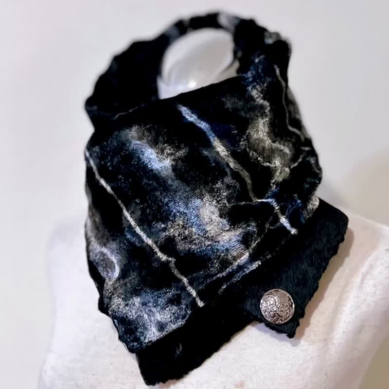 Purely handmade gorgeous black and gray glossy fur-like rose velvet small crystal metal buckle short scarf neck circumference - Knit Scarves & Wraps - Other Materials Black