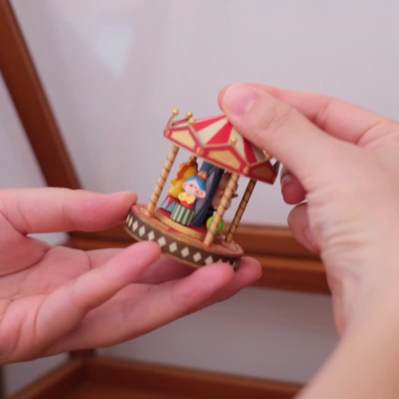 【Cotton Planet】Rotating Circus - Stuffed Dolls & Figurines - Wood Multicolor