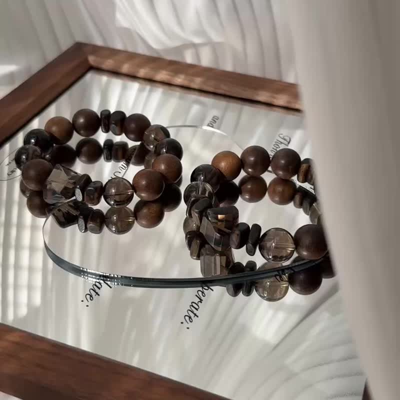 富森紅土沉香達拉干沉香茶水晶設計款手鏈 - 手鍊/手環 - 水晶 咖啡色