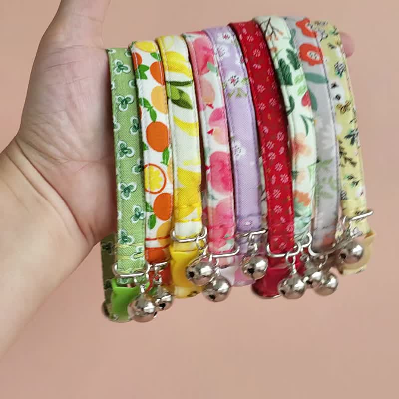 Secret Garden Cat Safety Collar ,Adjustable, Lightweight, Free Bell,Washable - 項圈/牽繩 - 棉．麻 多色