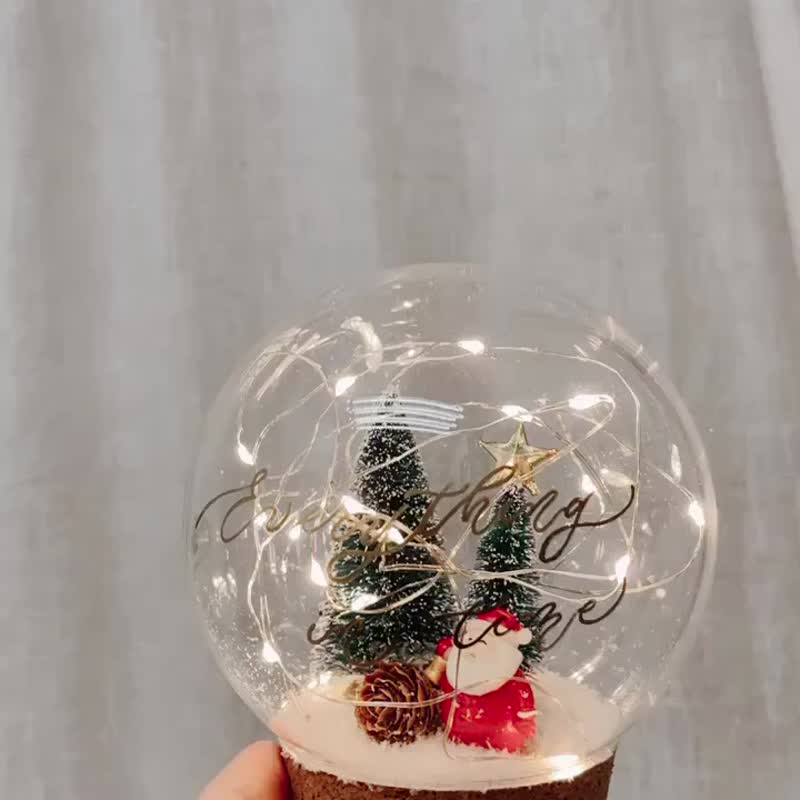 【客製化禮物】限量 聖誕玻璃燈飾球 - 燈具/燈飾 - 玻璃 綠色