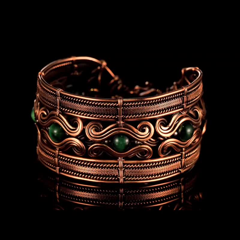 Copper bracelet women with glass beads handmade 7th Wedding Anniversary - Bracelets - Glass Green