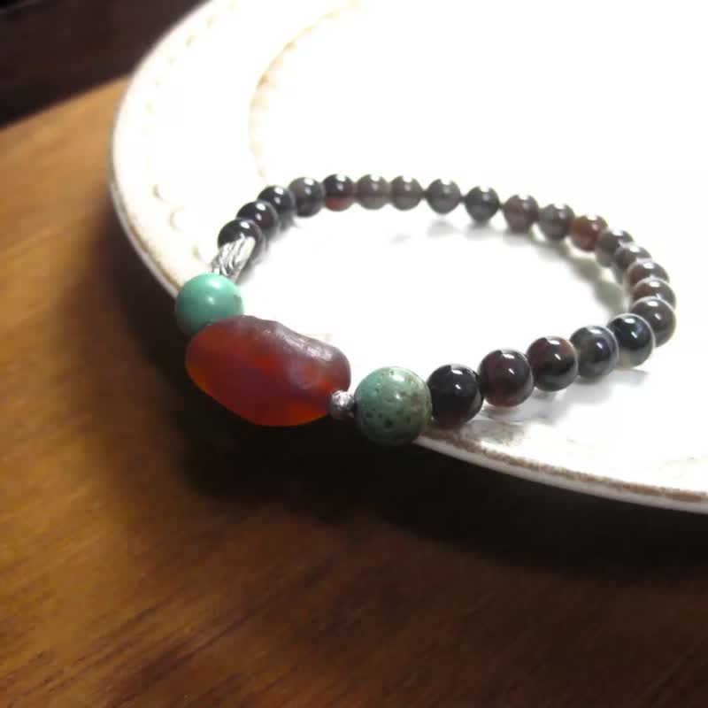 Christmas gift box | Bracelet bead string design Alxa agate + turquoise + petrified jade + 925 Silver - สร้อยข้อมือ - หยก สีแดง