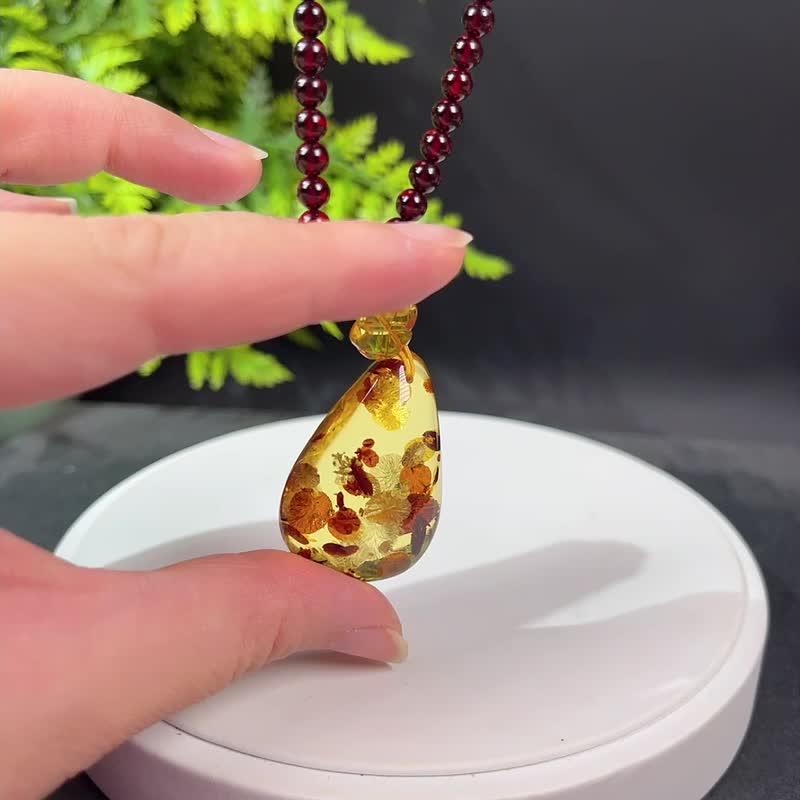 蜜蠟花珀水滴吊墜項錬 搭配漸變彩虹蜜蠟珠錬 帶雙證書 鎮靜驅邪 - 項鍊 - 寶石 