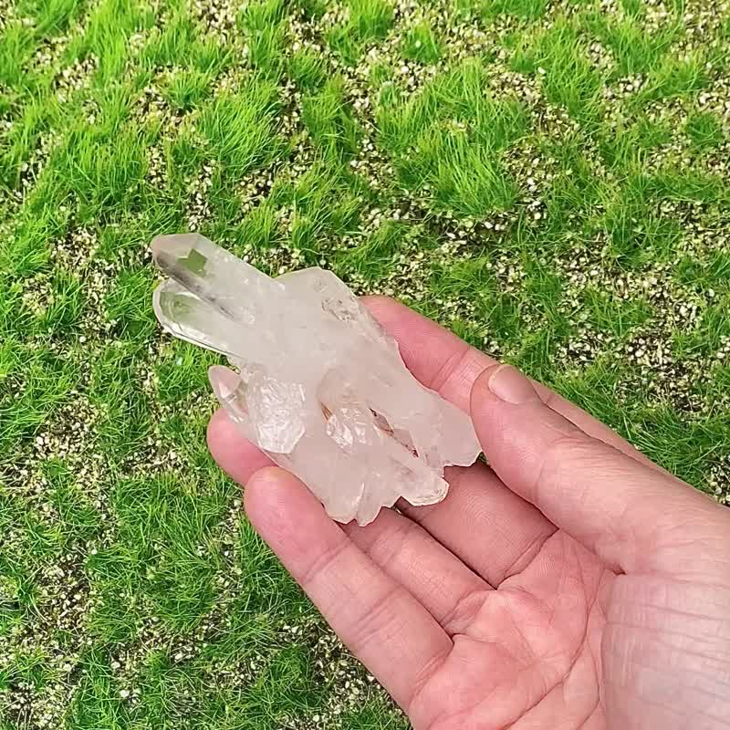 天然冰透體小白晶簇 白水晶 家居 辦公室 療癒 消磁 能量 擺件 - 其他 - 水晶 白色