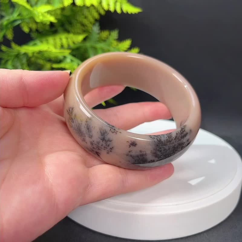 石英岩玉手鐲64MM 奶茶色飄樹枝紋草花玉手環 靈性招財辟邪保平安 - 手鍊/手環 - 玉石 