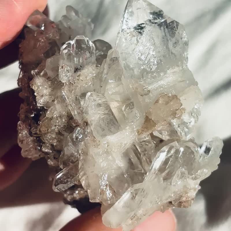 高質 哥倫比亞 粉利姆利亞 雷姆利亞 白水晶簇 帶彩 水晶原礦 天 - 擺飾/家飾品 - 水晶 粉紅色