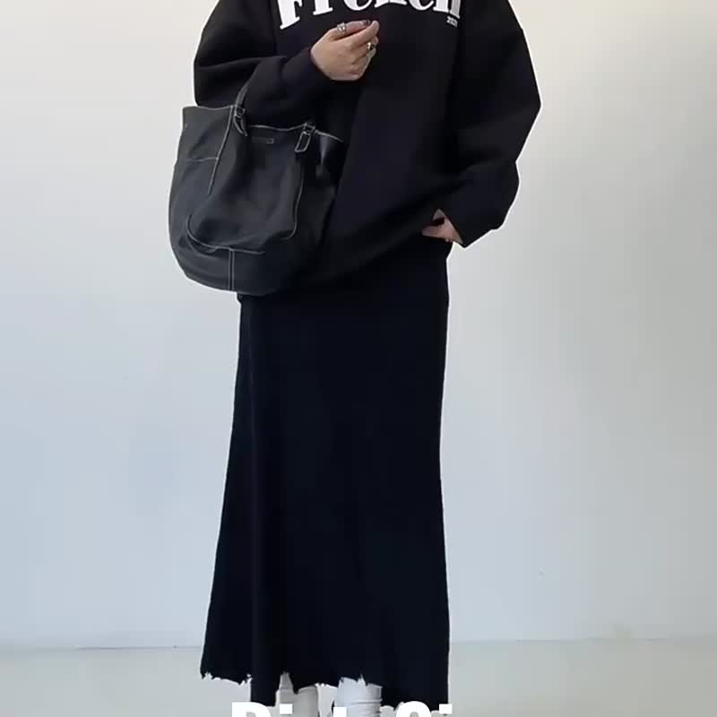 黑色 弗加德水桶 不定型軟軟牛皮水桶子母包 繡線設計 肩背手提包 - 側背包/斜背包 - 真皮 黑色