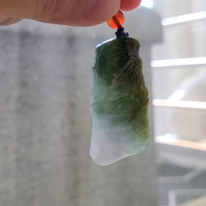 【親翠】天然翡翠 冰綠漸層微厚雙面雕美竹節調整式繩鏈 節節高升 - 項鍊 - 玉石 多色