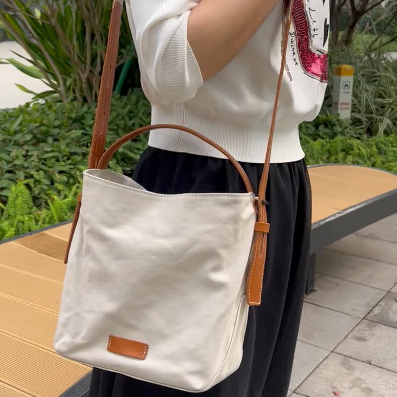復古帆布郵差包 真皮帆布水桶包 日系帆布女包 真皮斜挎包 開學 - 側背包/斜背包 - 棉．麻 