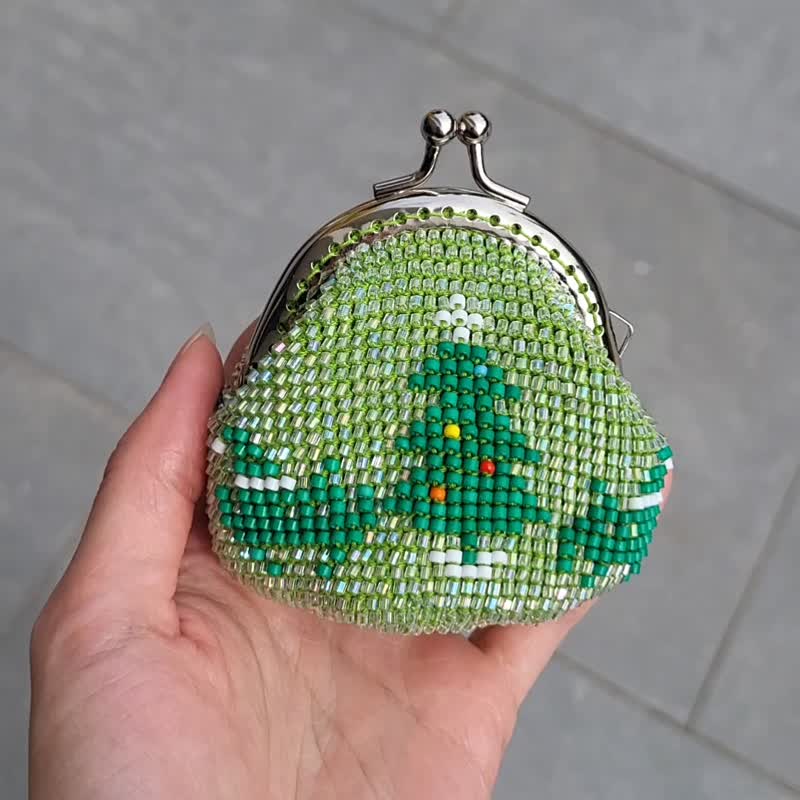 Handmade Beaded Crochet Clasp Purse (Green Hat Christmas Special Edition) - Coin Purses - Cotton & Hemp Green