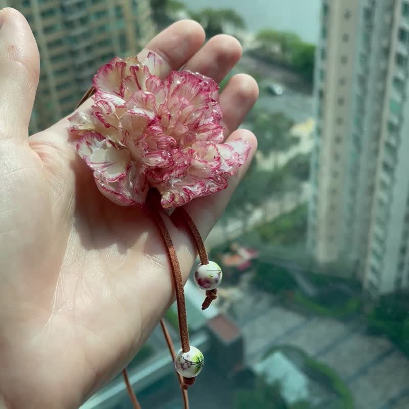 手工乾燥康乃馨項鍊  UV樹脂 - 項鍊 - 植物．花 粉紅色
