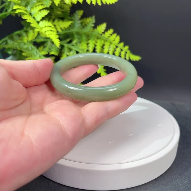 Natural Lake Green Hetian Nephrite Bangle 56MM - สร้อยข้อมือ - หยก สีเขียว