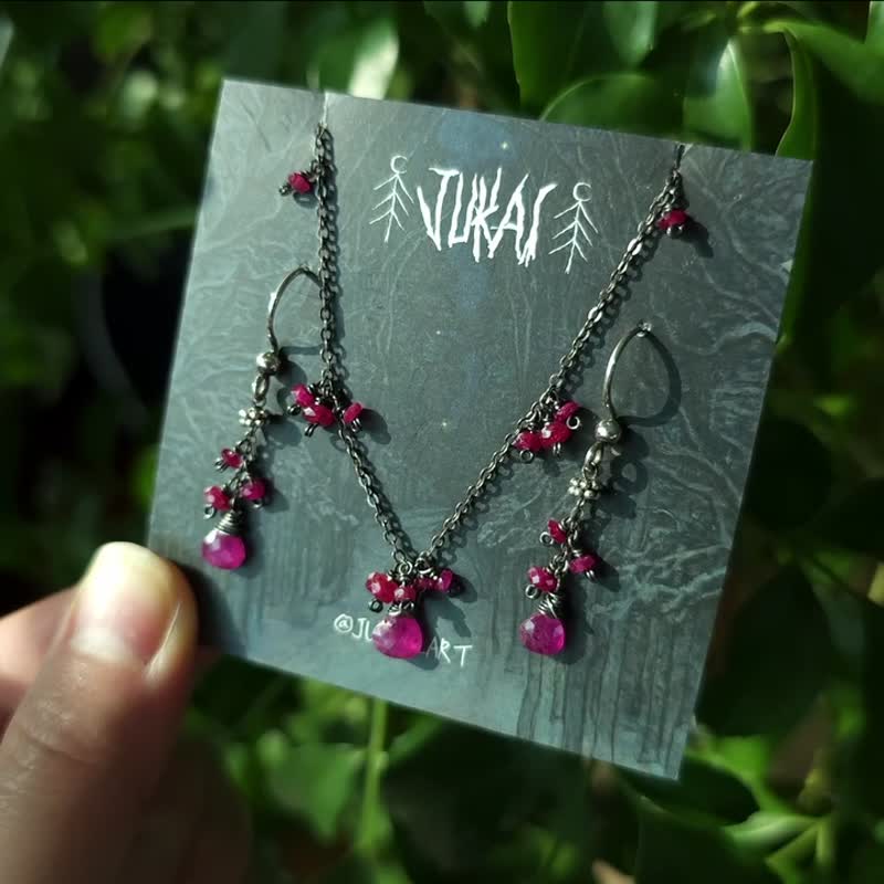 Crimson Twilight Natural Ruby Silver Bracelet Earrings Set 925 Sterling Silver - 手鍊/手環 - 純銀 紅色