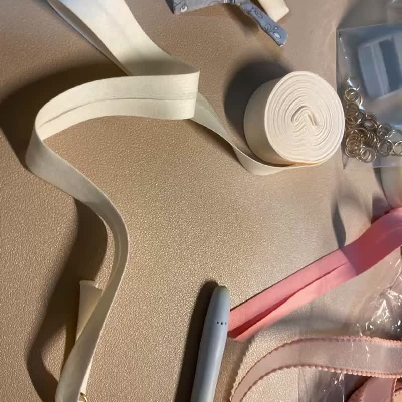 碎花 蝴蝶結 編織 手機繩 鎖匙扣 2Way【純綿】 - 手機配件 - 其他人造纖維 灰色
