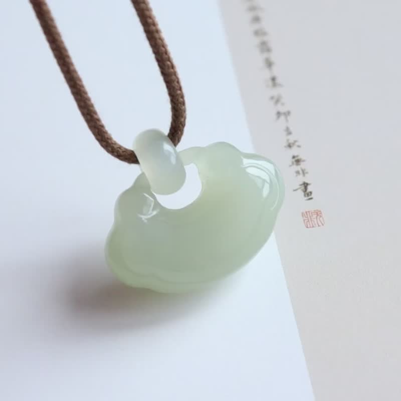 天然冰底晴水料和田玉如意鎖吊墜項鏈玉質細膩平安喜樂順遂無憂 - 項鍊 - 玉石 