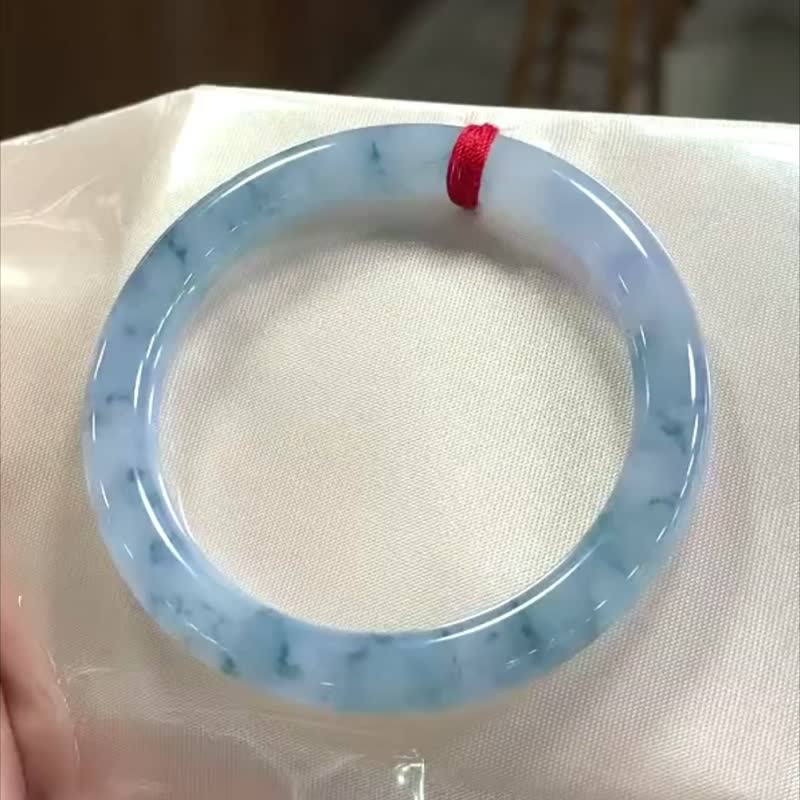 冰種翡翠天然翡翠玉鐲A玉手鐲 玉鈪 • 冰種藍飄花翡翠圓鐲 - 手鍊/手環 - 玉石 藍色
