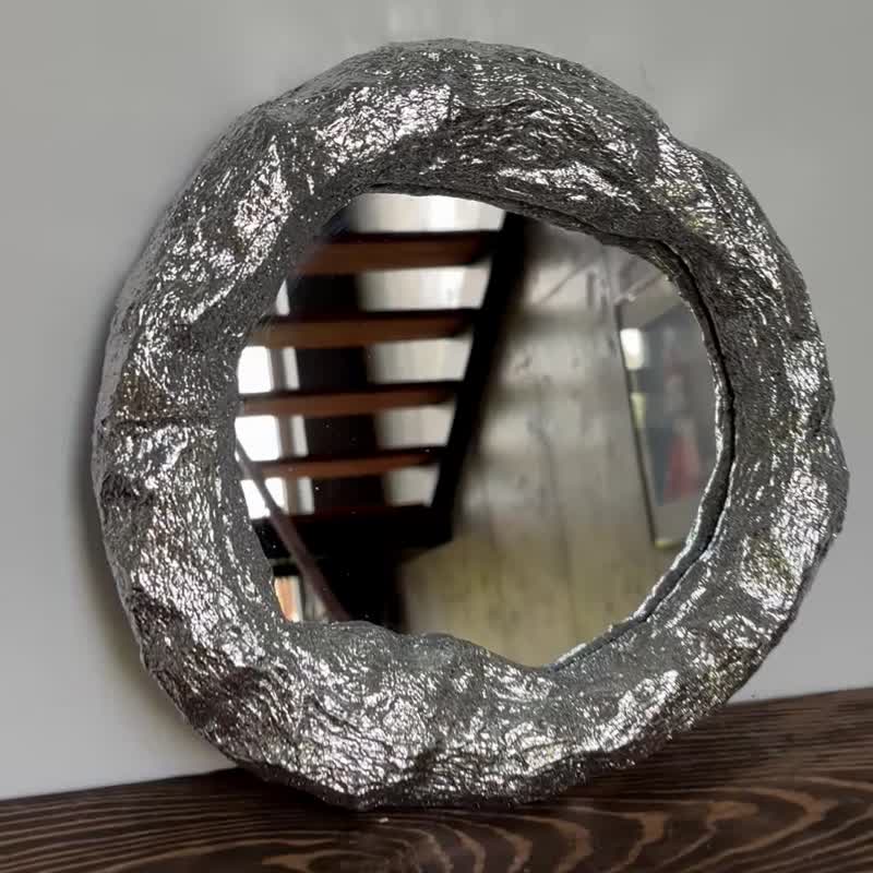 Silver round mirror, hanging mirror for home, silver frame mirror - 壁貼/牆壁裝飾 - 其他材質 銀色