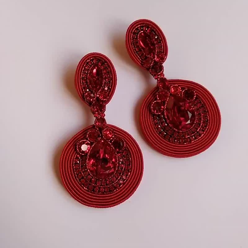 Earrings Massive red earrings with Swarovski stones - 耳環/耳夾/耳骨夾 - 其他材質 紅色