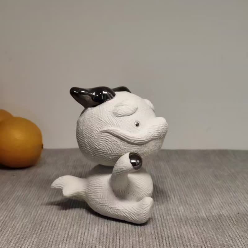 限量版【招招龍–珠光藍】招財陶藝茶寵擺件 - 公仔/玩偶 - 瓷 藍色