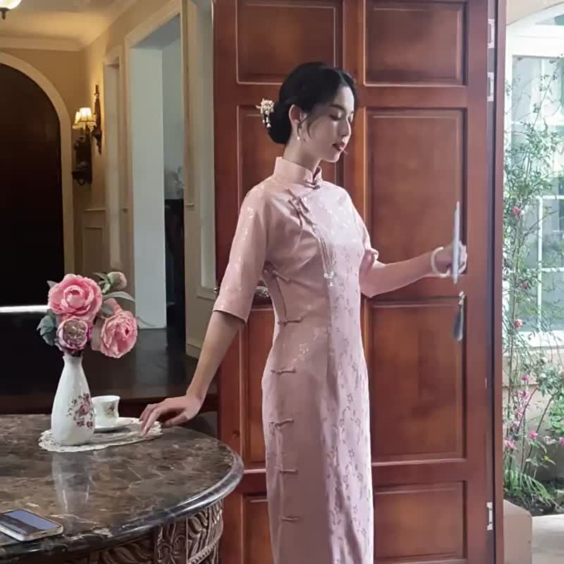 淺粉色 嬋娟 全開襟低開衩改良旗袍 復古改良新中式國風洋裝裙 - 旗袍/改良式旗袍 - 聚酯纖維 粉紅色