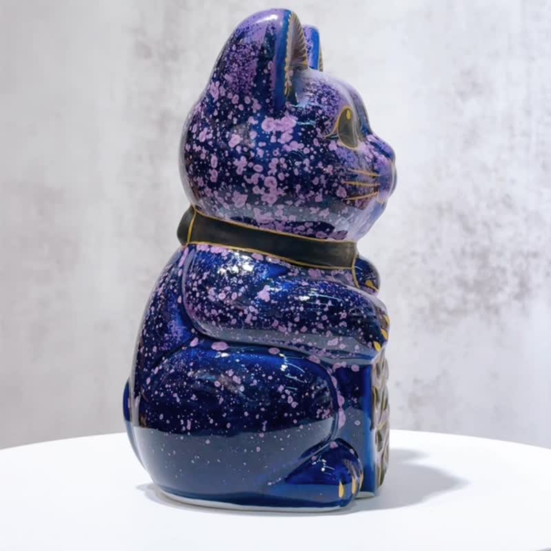 【紫韻招財】日本清水燒招財貓 | 花結晶 古色 紫地 - 擺飾/家飾品 - 瓷 紫色