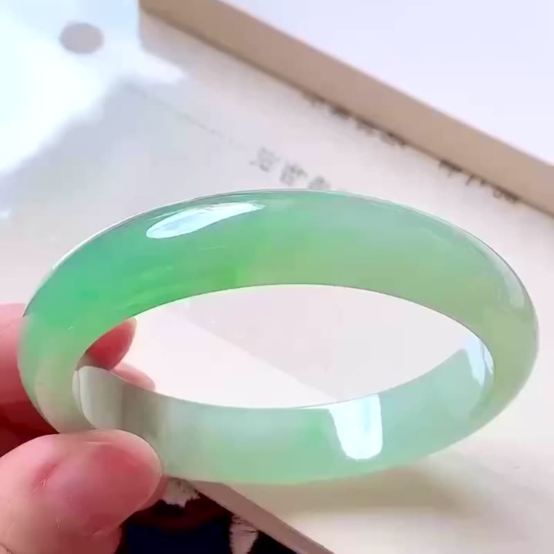 冰種 天然翡翠 緬甸 A玉 玉鐲 • 冰種果綠翡翠貴妃鐲 - 手鍊/手環 - 玉石 綠色