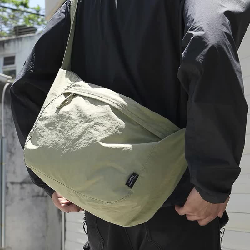 sobag日系街頭潮男大容量通勤尼龍布包女山系防水中性斜挎單肩包 - 側背包/斜背包 - 尼龍 綠色