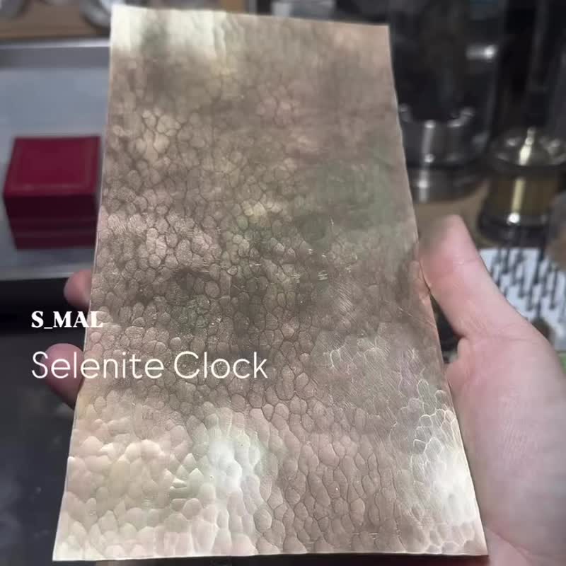 Bronze and plaster standing clock - นาฬิกา - คริสตัล สีใส