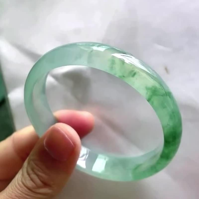 冰種 天然翡翠 緬甸 A玉 玉鐲 • 冰玻種飄花翡翠福鐲 - 手鍊/手環 - 玉石 綠色