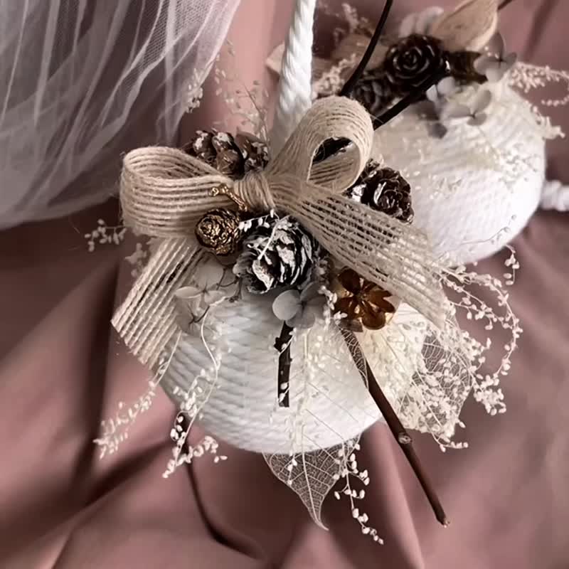 雪白聖誕吊飾 附包裝禮盒 - 乾燥花/永生花 - 植物．花 白色