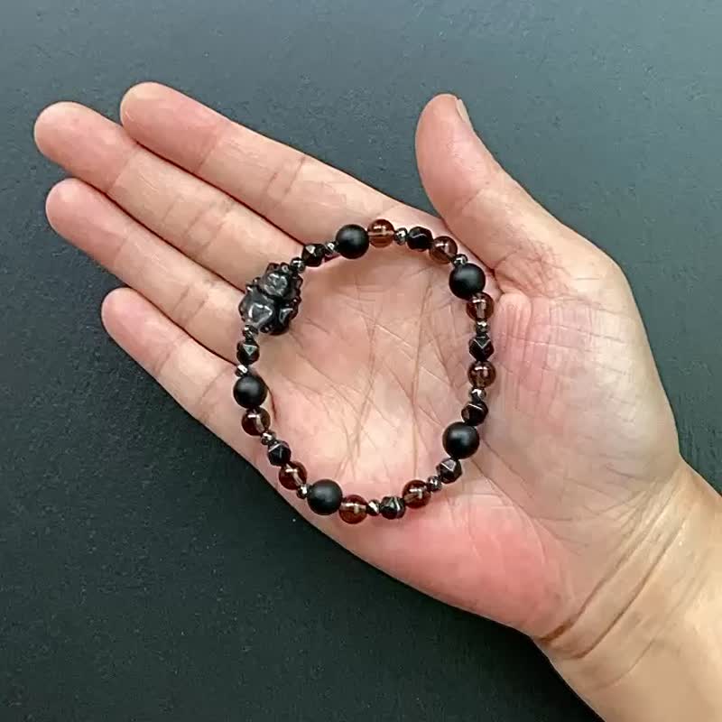 茶晶x磨砂黑瑪瑙x黑曜石x黑膽石x銀曜石九尾狐 招財 避邪 旺人緣 - 手鍊/手環 - 水晶 多色