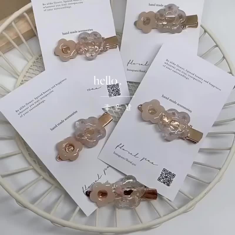 春日奶油小花髮夾/邊夾 - 髮夾/髮圈 - 其他材質 