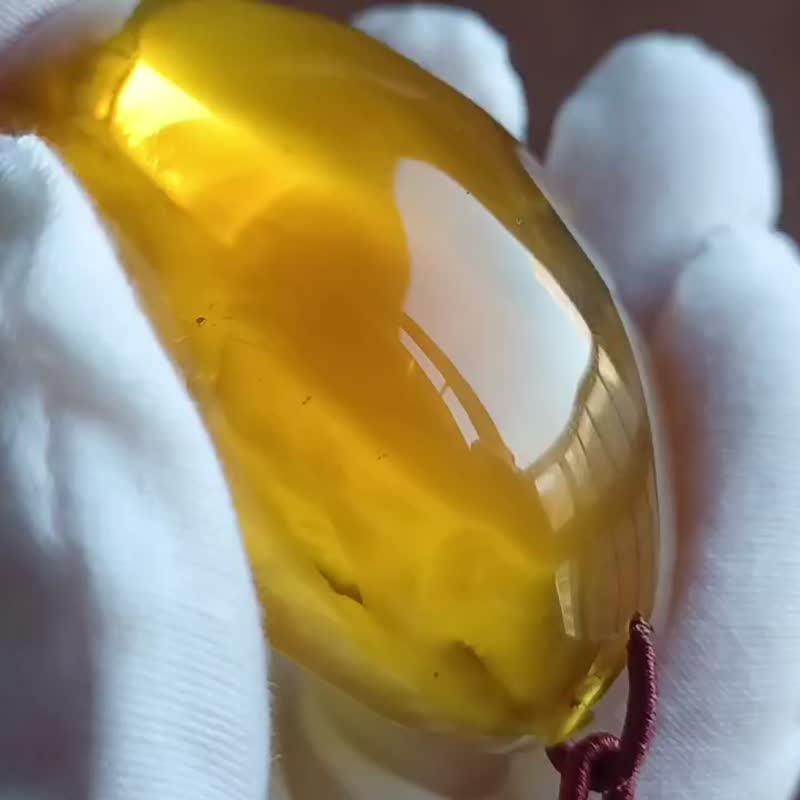 【碧霄】天然琥珀珍藏級極品金絞蜜意境手把件 - 手鍊/手環 - 半寶石 