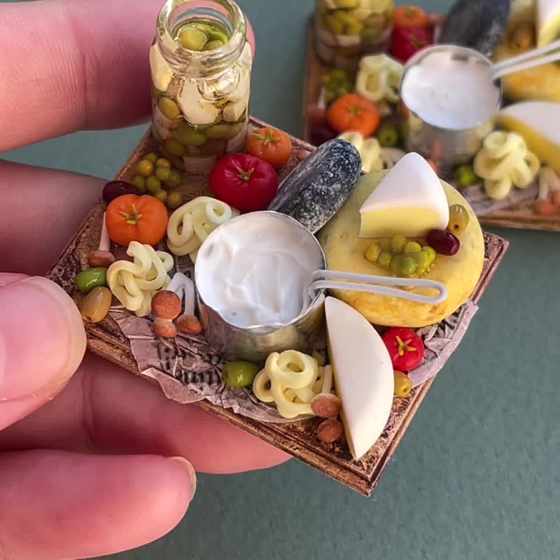 Miniature set with cheese - 公仔/玩偶 - 其他金屬 多色