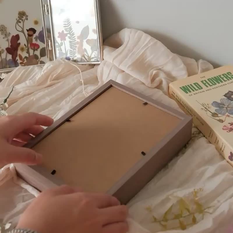 押花相框/ 壓花 植物圖鑑 花框 木相框 擺件 裝飾 交換禮物 - 相框/畫框 - 植物．花 多色