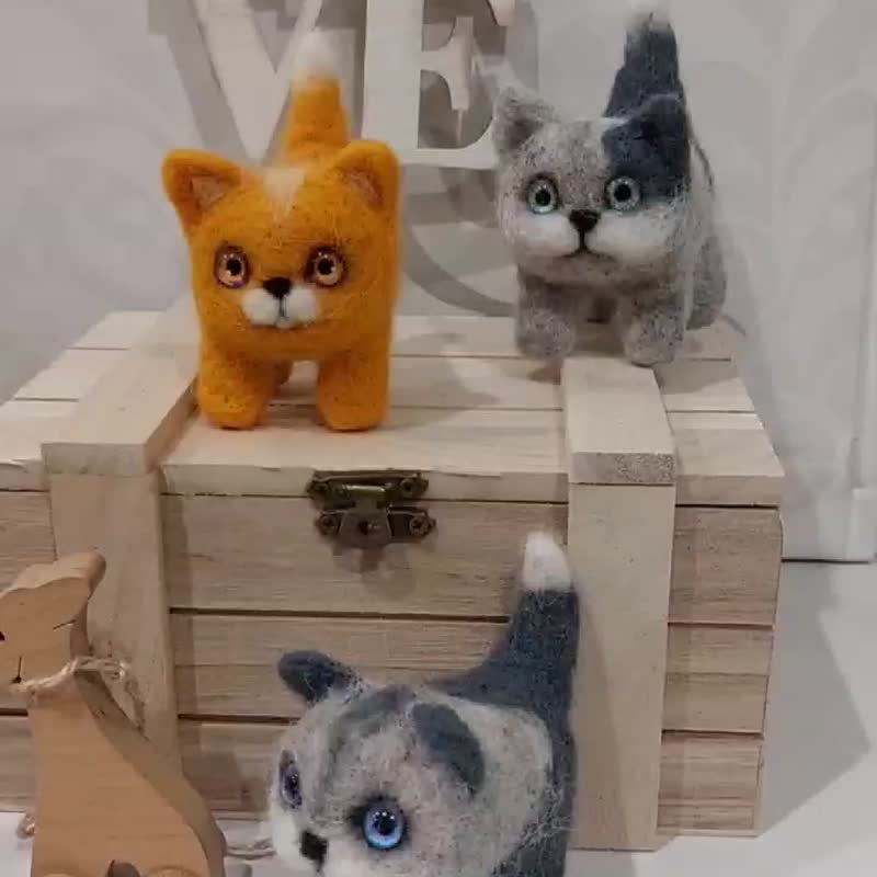 Wool cat - ตุ๊กตา - ขนแกะ สีเทา