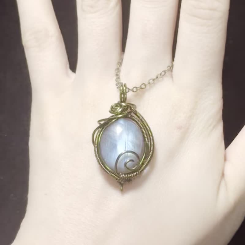 [Steampunk] Metal Braided Labradorite Necklace Pendant No.6 - Necklaces - Crystal Blue