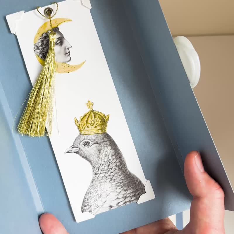 Unique Premium Quality Handmade Paper Bookmark Pigeon and the Moon - 書籤 - 紙 多色