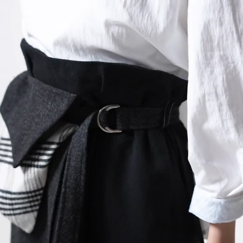 Styling lotus leaf wool long skirt - floral gray black - กระโปรง - ขนแกะ สีดำ