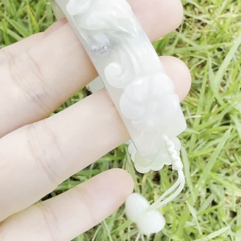 手工翡翠手鍊 - 煙雨荷韻與蝶光 - 手鍊/手鐲 - 玉石 綠色