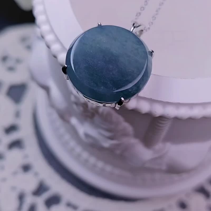 Lucky and lucky | Artistic conception of the starry sky, blue circle and nothing card | Grade A jadeite ice blue sterling silver pendant - Necklaces - Jade 